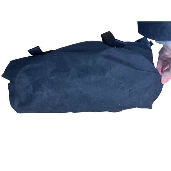 Lululemon Summer lovin Black nylon zipper closure tote - Picture 7 of 14